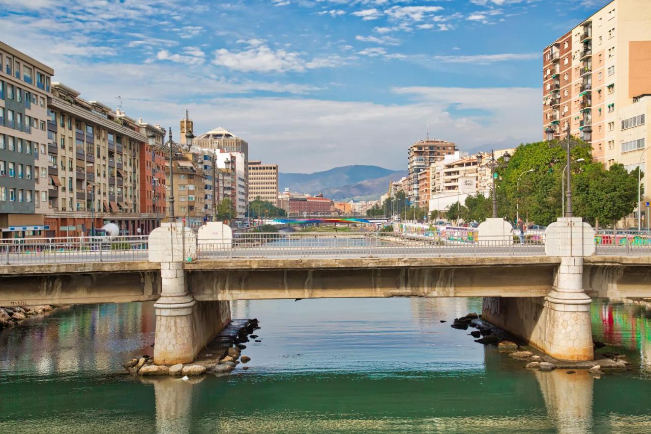 Malaga Centre Apartment With Parking Exterior foto