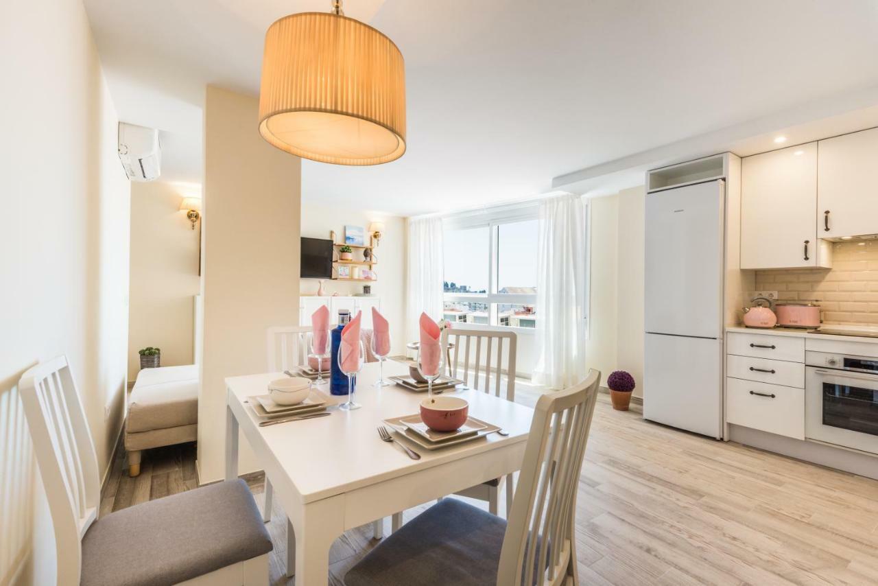 Malaga Centre Apartment With Parking Exterior foto