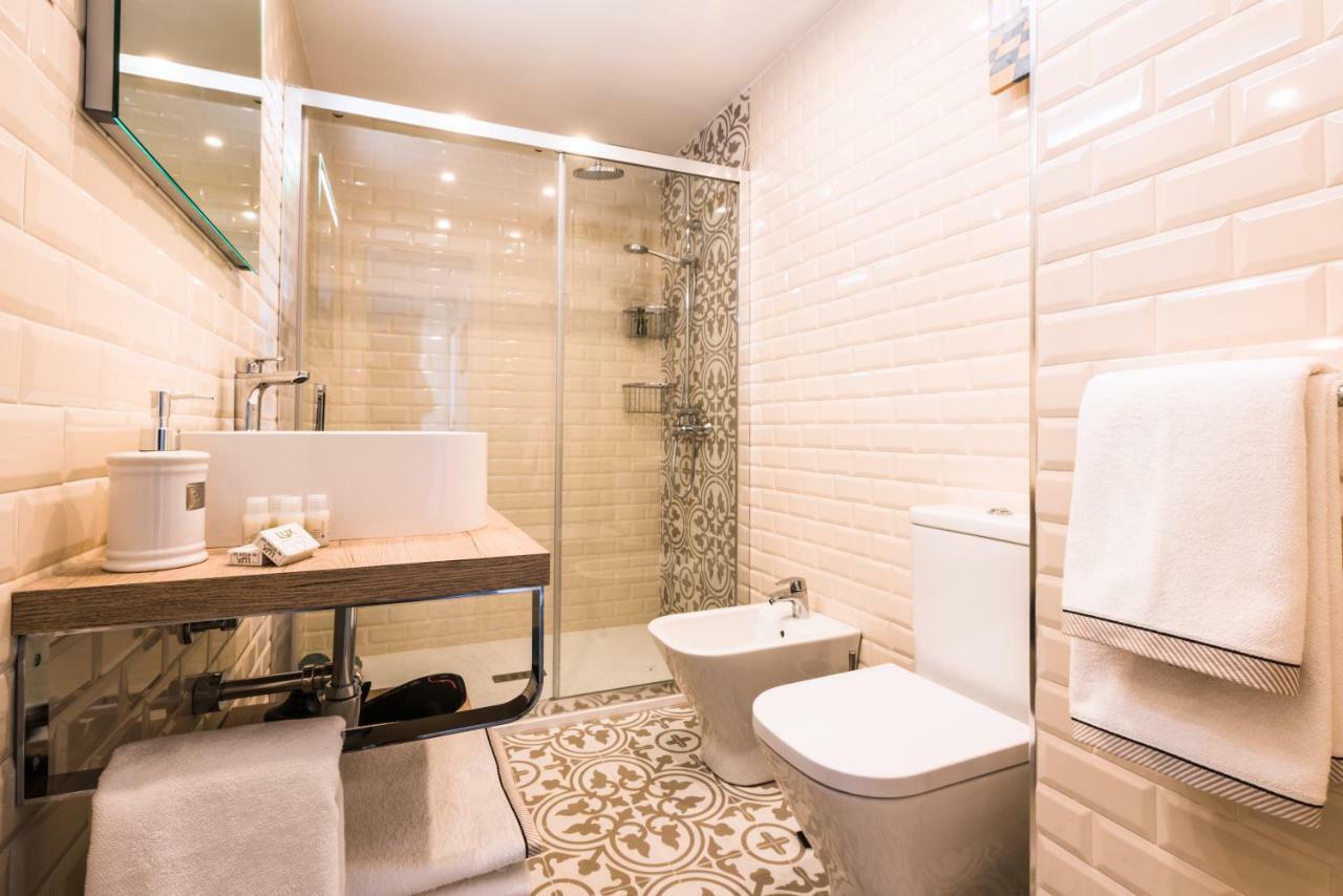 Malaga Centre Apartment With Parking Exterior foto
